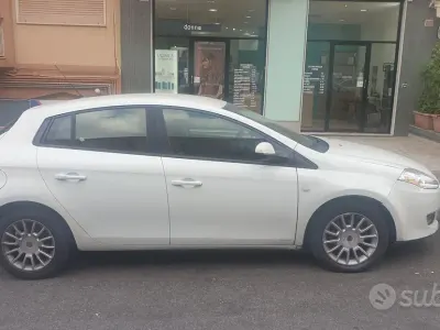 Usata Fiat Bravo 105 CV (77 kW) 2009 Bianco Utilitaria