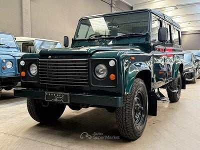 Usata Land Rover Defender 133 CV (97 kW) 1984 Verde scuro metallizzato SUV