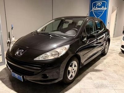 Usata Peugeot 207 68 CV (50 kW) 2007 Nero Berlina