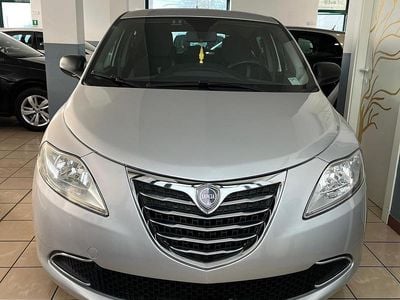 Usata Lancia Ypsilon S 69 CV (50 kW) 2014 Grigio Utilitaria