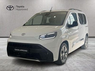 Usata Toyota Proace Verso City 131 CV (96 kW) 2024 Bianco Station wagon