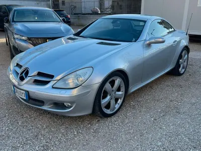 Usata Mercedes SLK200 163 CV (119 kW) 2004 Argento Cabrio