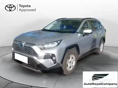Usata Toyota RAV4 Hybrid Active 222 CV (163 kW) 2021 Grigio SUV