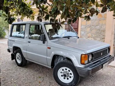 Usata Isuzu Trooper 72 CV (52 kW) 1987 Grigio SUV