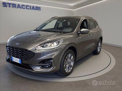 Usata Ford Kuga ST-Line 225 CV (165 kW) 2023 Grigio metallizzato SUV