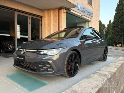 Usata VW Golf VIII GTI 245 CV (180 kW) 2024 Grigio scuro Berlina