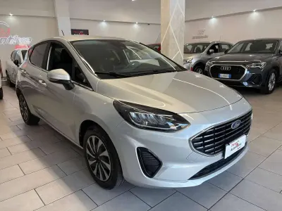 Usata Ford Fiesta Titanium 75 CV (55 kW) 2022 Argento moondust metallizzato Utilitaria