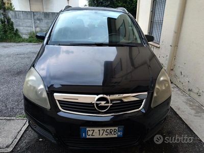 usata Opel Zafira 7 posti diesel 1.9