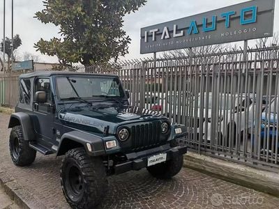 Usata Jeep Wrangler Sahara 177 CV (130 kW) 2005 Verde SUV