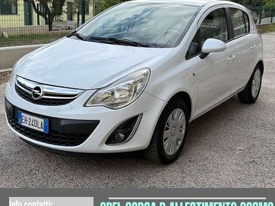 Usata Opel Corsa Cosmo 95 CV (69 kW) 2012 Bianco Berlina