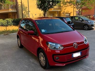 Usata VW up! Move 68 CV (50 kW) 2014 Rosso Utilitaria