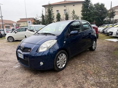 Usata Toyota Yaris Sol 90 CV (66 kW) 2007 Blu Utilitaria