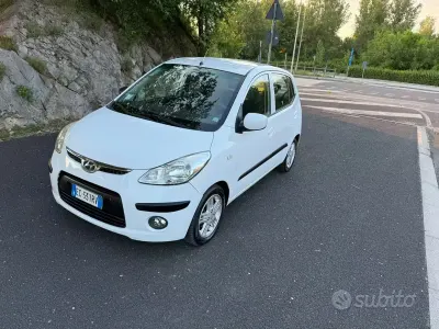 Usata Hyundai i10 Style 66 CV (48 kW) 2010 Bianco Utilitaria