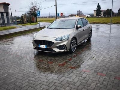 Usata Ford Focus ST-Line 125 CV (91 kW) 2019 Grigio Berlina