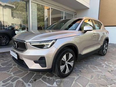 Usata Volvo XC40 Core 179 CV (131 kW) 2022 Bright dusk SUV