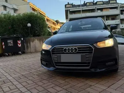 Usata Audi A1 95 CV (69 kW) 2016 Nero Utilitaria