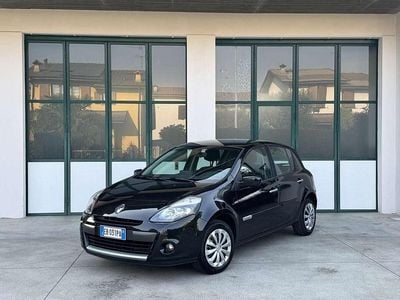 Usata Renault Clio II 75 CV (55 kW) 2010 Nero Berlina