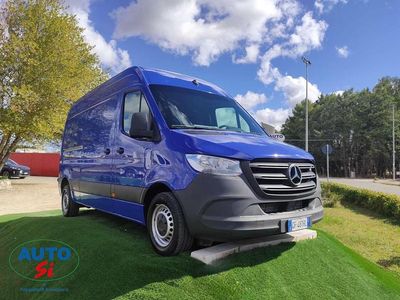 Usata Mercedes Sprinter 114 CV (83 kW) 2021 Blu/azzurro Furgone