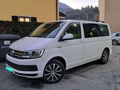 Usata VW Caravelle 150 CV (110 kW) 2017 Bianco Furgone
