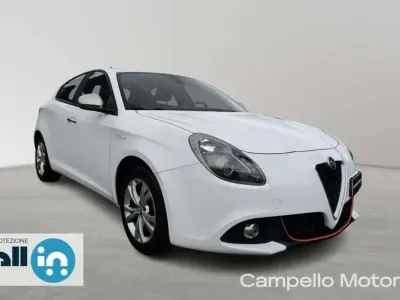 Usata Alfa Romeo Giulietta Super 120 CV (88 kW) 2017 Bianco Utilitaria