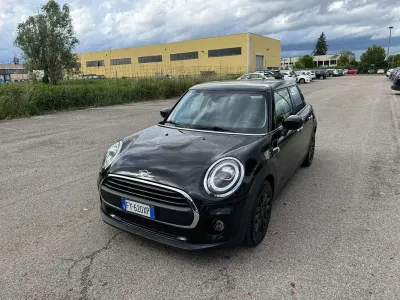 Usata Mini ONE 75 CV (55 kW) 2019 Nero Utilitaria