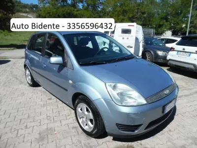 Usata Ford Fiesta 75 CV (55 kW) 2005 Other Utilitaria