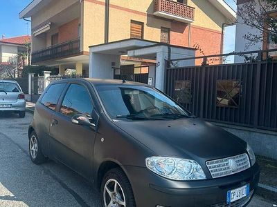 Usata Fiat Punto 2004 Nero Utilitaria