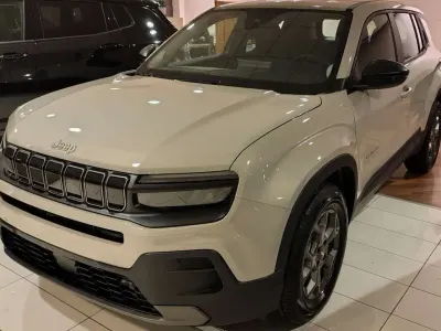Nuova Jeep Avenger Longitude 110 CV (80 kW) 2026 Beige SUV