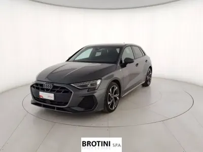Usata Audi A3 Sportback e-tron S-Line 150 CV (110 kW) 2025 Grigio metallizzato Utilitaria