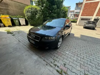 Usata Audi A3 140 CV (102 kW) 2004 Blu Utilitaria