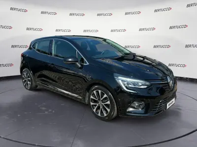 Usata Renault Clio Intens 101 CV (74 kW) 2020 Nero Utilitaria
