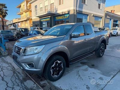 Usata Nissan Navara Acenta 163 CV (119 kW) 2021 Grigio Pick-up