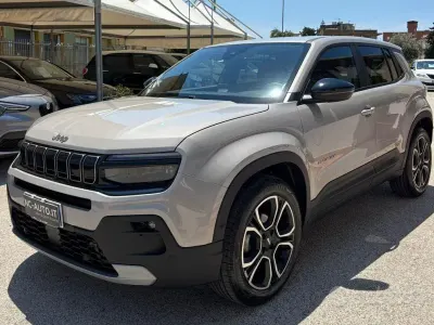Usata Jeep Avenger Summit 101 CV (74 kW) 2025 SUV