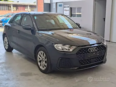 Usata Audi A1 Sportback Admired 95 CV (69 kW) 2022 Grigio Utilitaria