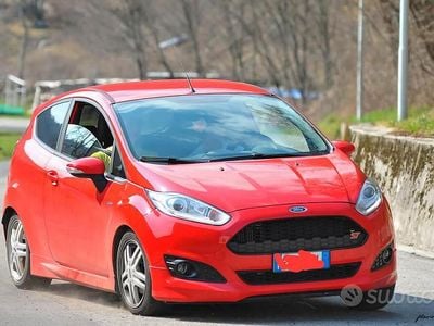 Rosso Usata 2016 Ford Fiesta ST-Line Berlina | 8000 € (Cara)