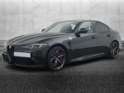 Usata Alfa Romeo Giulia Quadrifoglio 519 CV (381 kW) 2023 Nero metallizzato Berlina