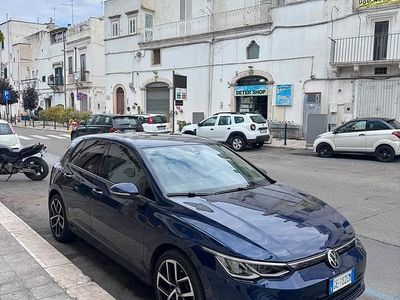 Usata VW Golf VIII 150 CV (110 kW) 2021 Blu Utilitaria