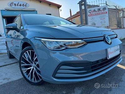 Usata VW Golf VIII Style 116 CV (85 kW) 2022 Grigio Berlina