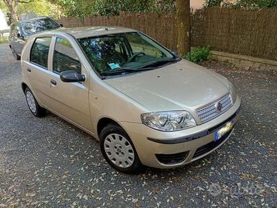 Usata Fiat Punto Active 60 CV (44 kW) 2010 Utilitaria