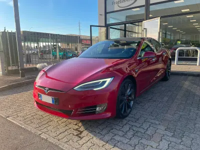 Occasion Tesla Model S Performance 580 kW (789 PK) 2018 Rood Hatchback