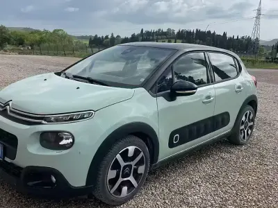 Begagnad Citroën C3 Shine 99 HK (72 kW) 2017 Sedan
