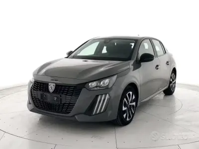 Usata Peugeot 208 Active 101 CV (74 kW) 2024 Grigio Utilitaria