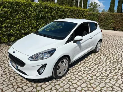 Usata Ford Fiesta Trend 86 CV (63 kW) 2020 Bianco Utilitaria