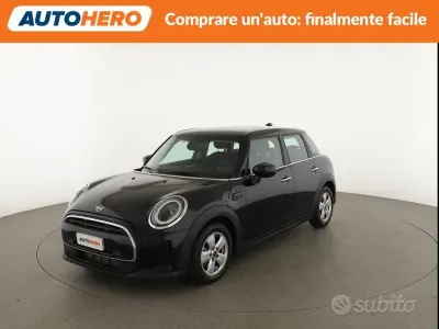 Usata Mini ONE 75 CV (55 kW) 2021 Nero Utilitaria
