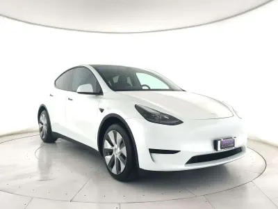 Usata Tesla Model Y RWD 88 kW (120 CV) 2023 Bianco SUV