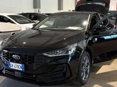 Usata Ford Focus ST-Line X 125 CV (91 kW) 2022 Nero Berlina