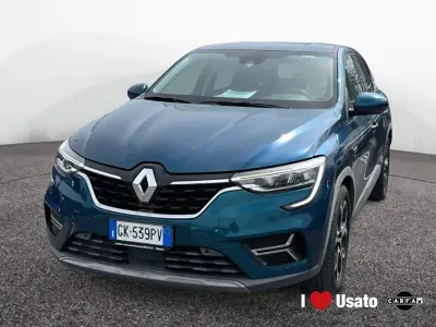 Usata Renault Clio Intens 145 CV (106 kW) 2022 Blu Utilitaria