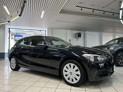 Usata BMW 114 102 CV (75 kW) 2015 Nero Utilitaria