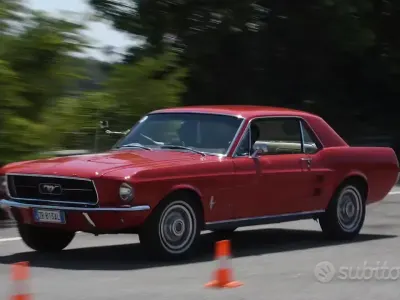 Usata Ford Mustang 1960 Rosso Coupé