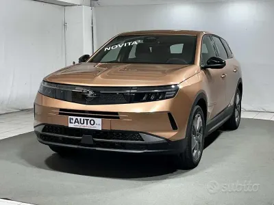 Nuova Opel Grandland Electric Edition 136 CV (100 kW) 2025 Marrone SUV